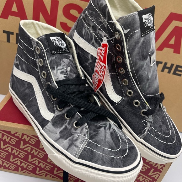 Vans WMNS Sk8-Hi Tapered (Denim Destroy)Black/ Marshmallow Sneakers
VN0A4U169FL - Picture 10 of 16